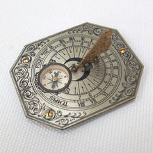 Francis Barker Pocket Sundial Compass c.1932