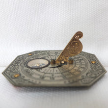 Francis Barker Pocket Sundial Compass c.1932